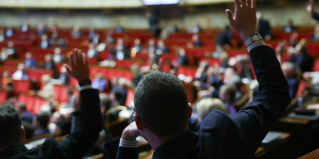 Parlamento francese accelera l'approvazione della prima parte del bilancio 2026: voto imminente