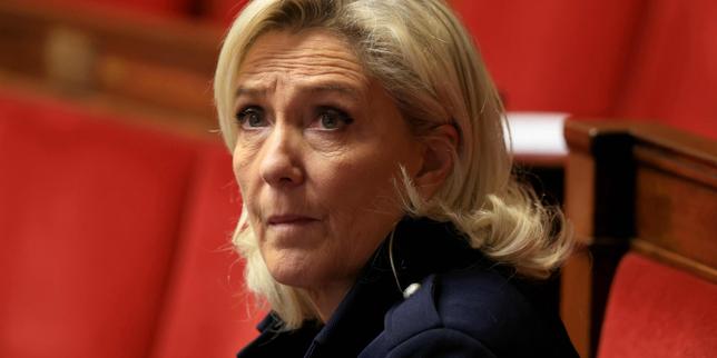Marine Le Pen non rinuncia alla candidatura presidenziale del 2027: chiarimenti sul calendario giudiziario