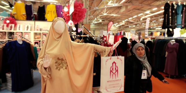 Proposte senatorie contro l'islamismo: interdizione del velo e del digiuno del Ramadan per i minori