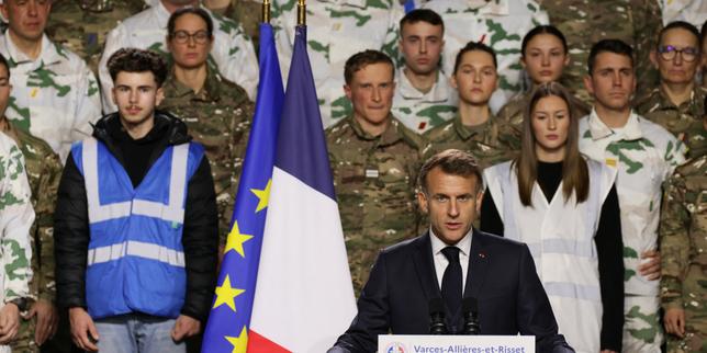 Macron lancia il servizio militare volontario: 10 mesi di formazione nazionale a partire dal 2026