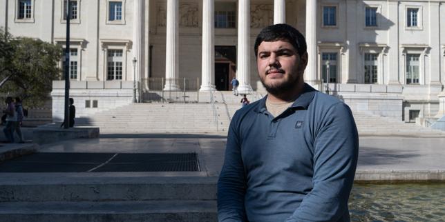 Amine Kessaci: l'attivista che denuncia la violenza del narcotraffico a Marsiglia