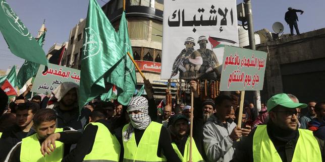 Trump designa filiali dei Fratelli Musulmani come terroriste straniere: impatti e conseguenze