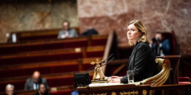 Yaël Braun Pivet propone una revisione del bilancio per superare la frammentazione politica