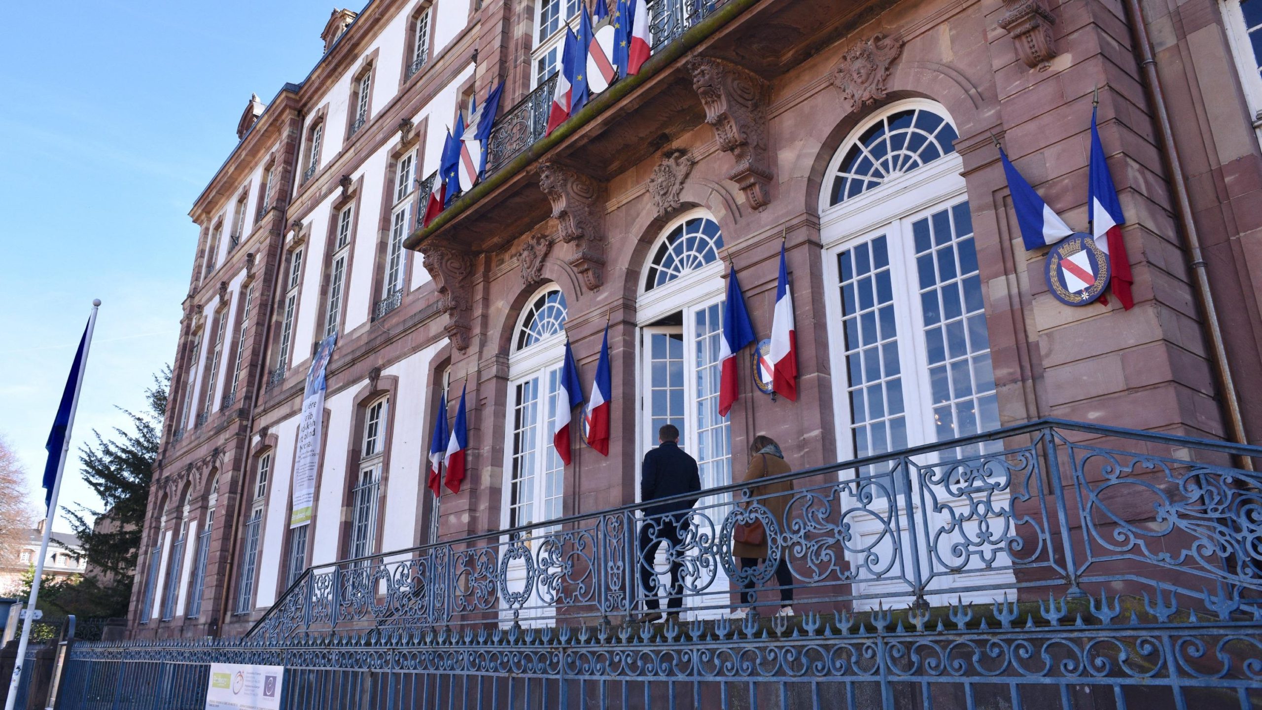 Strasburgo: Elezioni comunali, volantini in arabo e piscine separate sotto il regime del concordato