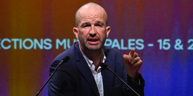 LFI in solitaria: la strategia indipendente contro le coalizioni di sinistra nelle elezioni comunali 2026