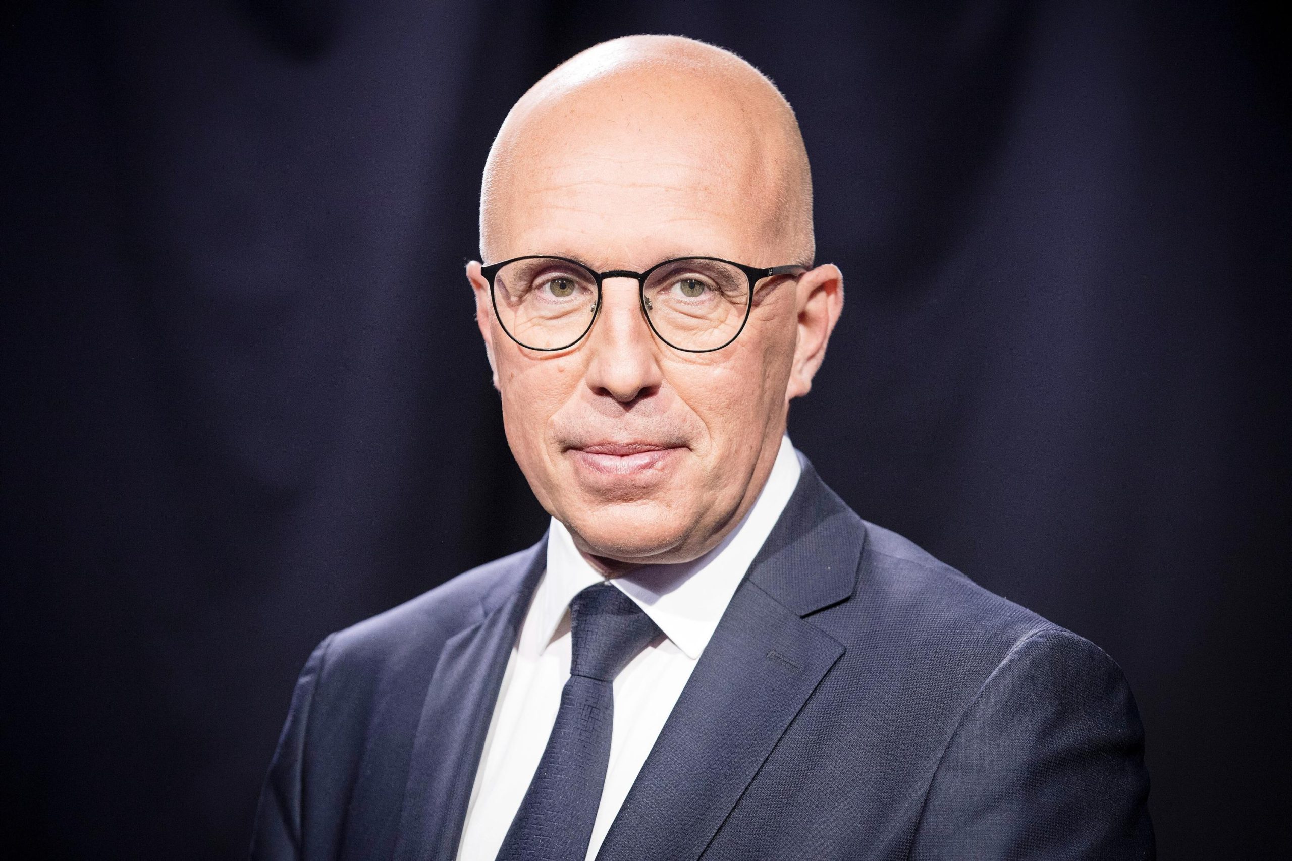 Ciotti al Figaro: la critica al “testo di sinistra” e la minaccia a Retailleau