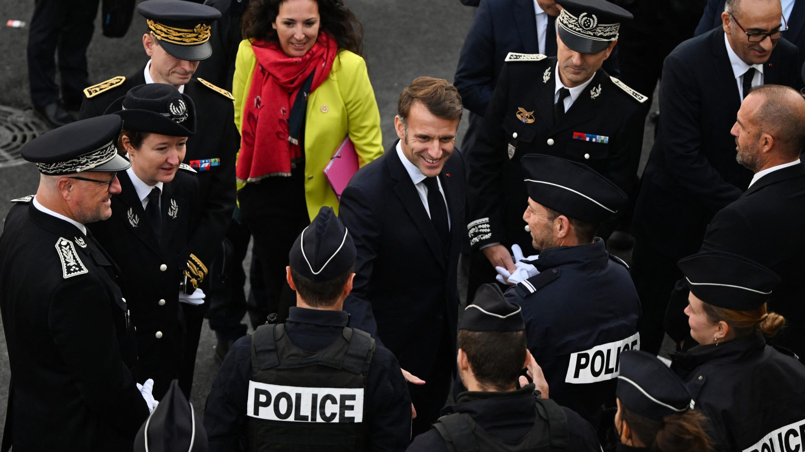 Macron a Marsiglia: solidarietà e impegno anti‑narcotraffico dopo l'omicidio di Amine Kessaci