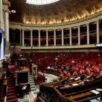 Francia: l'Assemblea nazionale approva il rinnovo automatico dei permessi di soggiorno di lunga durata