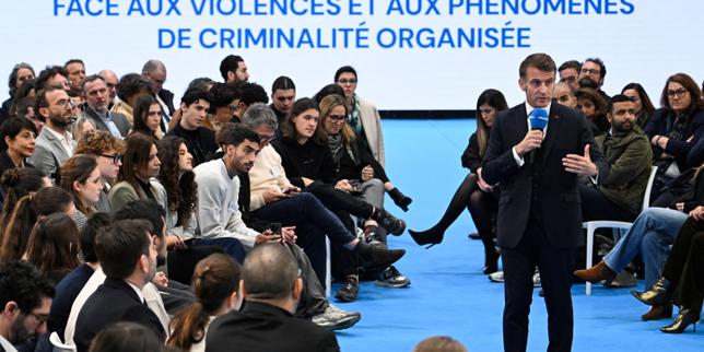 Macron denuncia Meta per video di un colpo di stato simulato che ha raggiunto 13 milioni di visualizzazioni