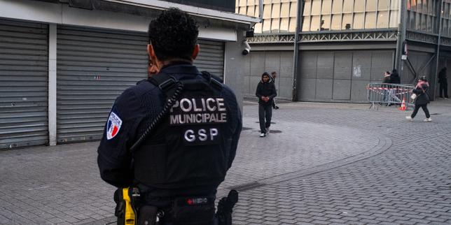 Saint‑Denis: la polizia municipale più offensiva in Francia, riforma in vista delle elezioni 2026