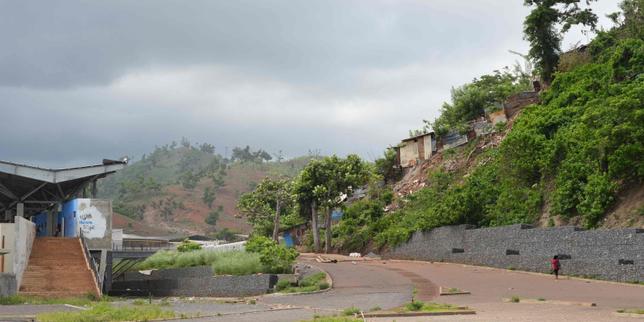 Actes et cités: rinforzo delle case in tôle a Mayotte per sicurezza e sostenibilità