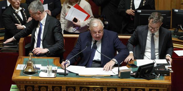 Senato francese approva la sezione ricavi del bilancio: 198 a favore, 105 contrari