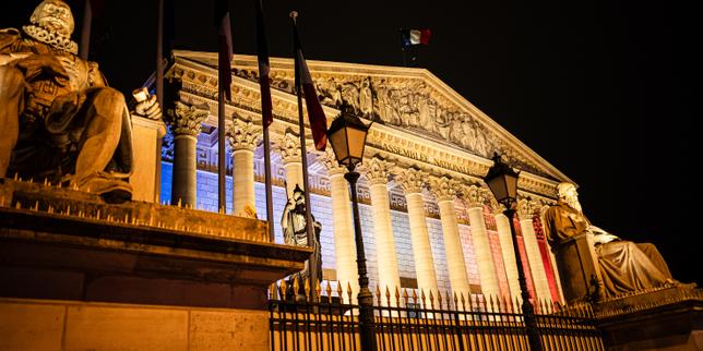 Parlamento francese: potenziale fine delle sessioni notturne al Palais‑Bourbon