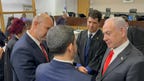 Udienza di Netanyahu sospesa: incontro con il presidente del parlamento paraguaiano al tribunale di Tel Aviv