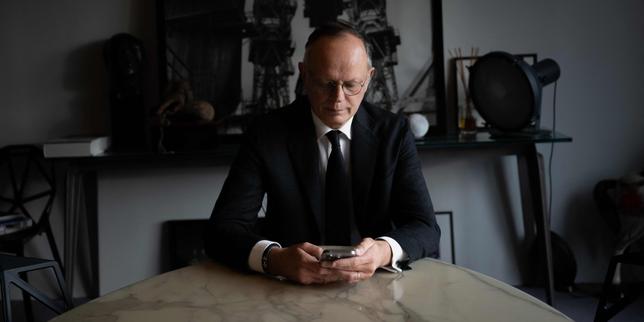 Il sindaco di L'Avre sfida la coalizione di sinistra nella corsa presidenziale del 2026