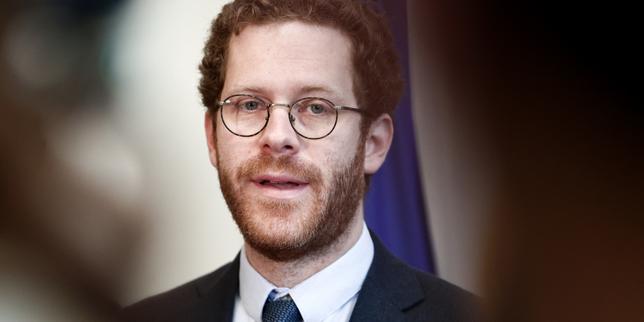 Il governo francese rimuove l’obbligo di reintegrare i funzionari pubblici per accedere al settore privato