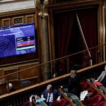 La Francia adotta una legge di bilancio temporanea per evitare un blocco finanziario: data, scopo e conseguenze