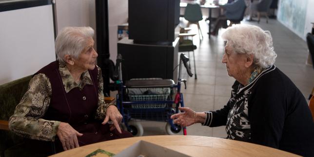 Francia: l'invecchiamento e la bassa fertilità minacciano le finanze pubbliche