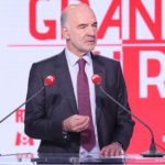 Moscovici: deficit francese sotto il 5 % del PIL entro il 2026