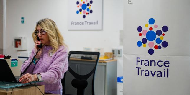 Due terzi dei francesi temono un peggioramento economico: il barometro Unédic svela il 66%