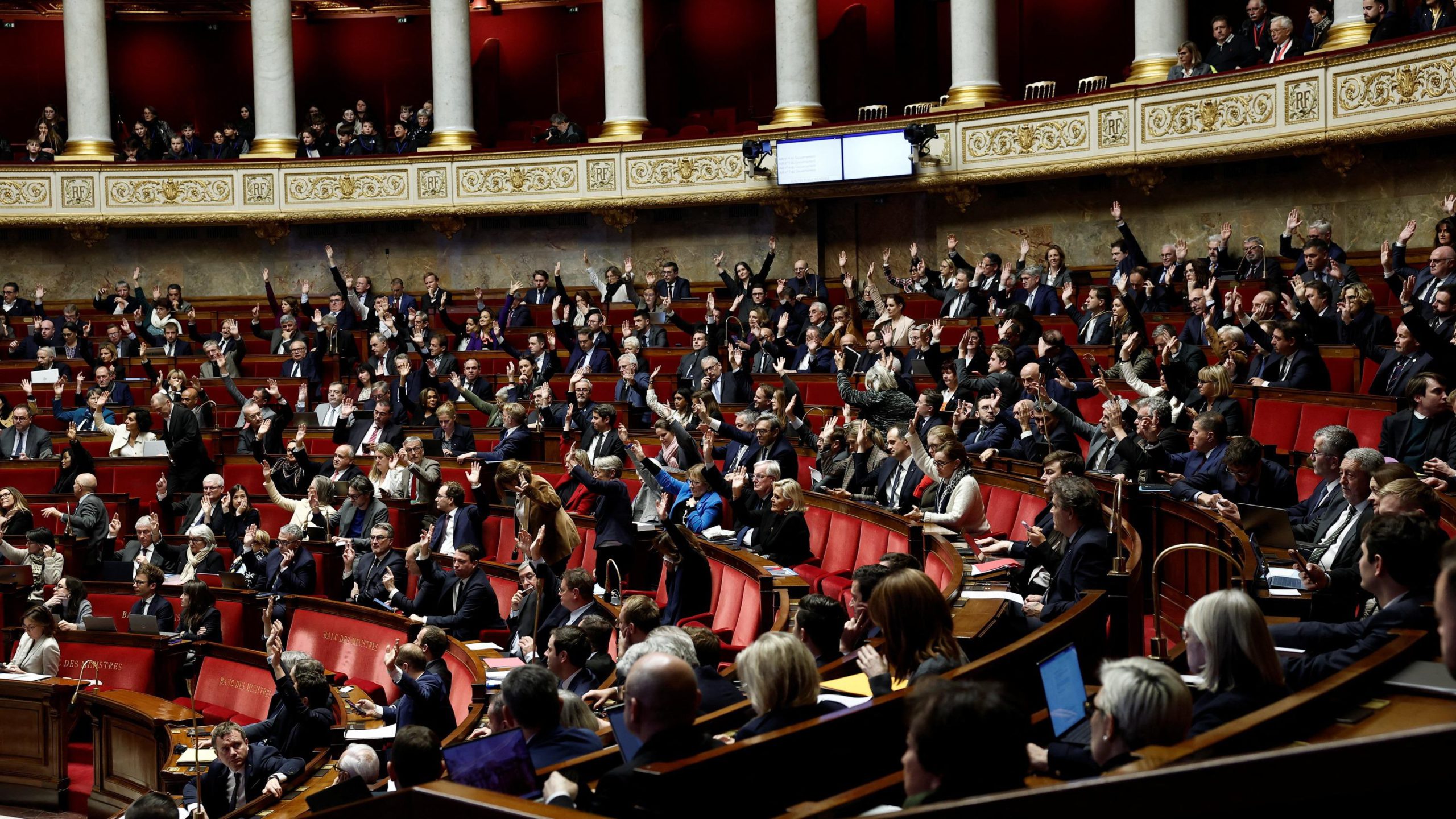 79 % dei francesi chiedono azione immediata sul debito, 87 % vogliono una gestione familiare del bilancio statale
