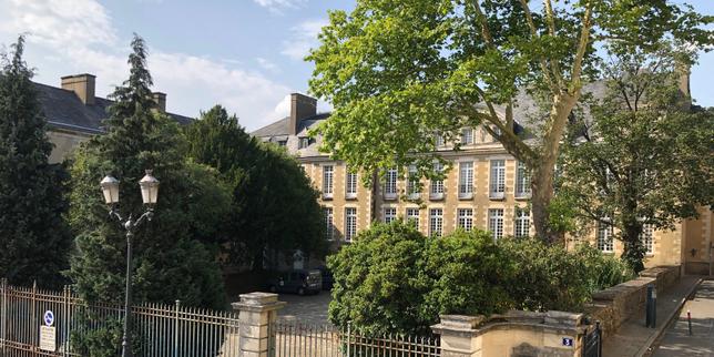 Rennes e Caen: la vendita di monumenti storici per trasformarli in abitazioni e uffici