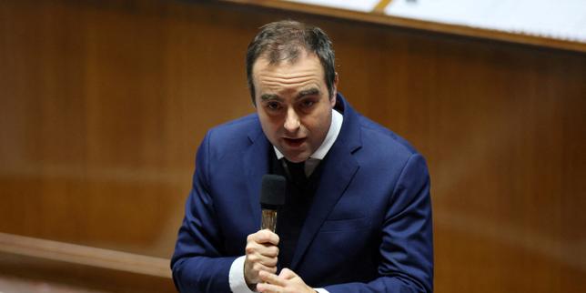 La Francia prepara una legge di “securizzazione” della funzione pubblica entro gennaio 2026