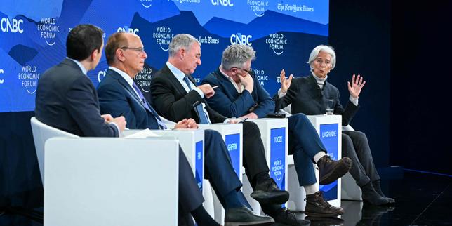 Macron critica i tassi della BCE: troppo alti per il debito pubblico francese