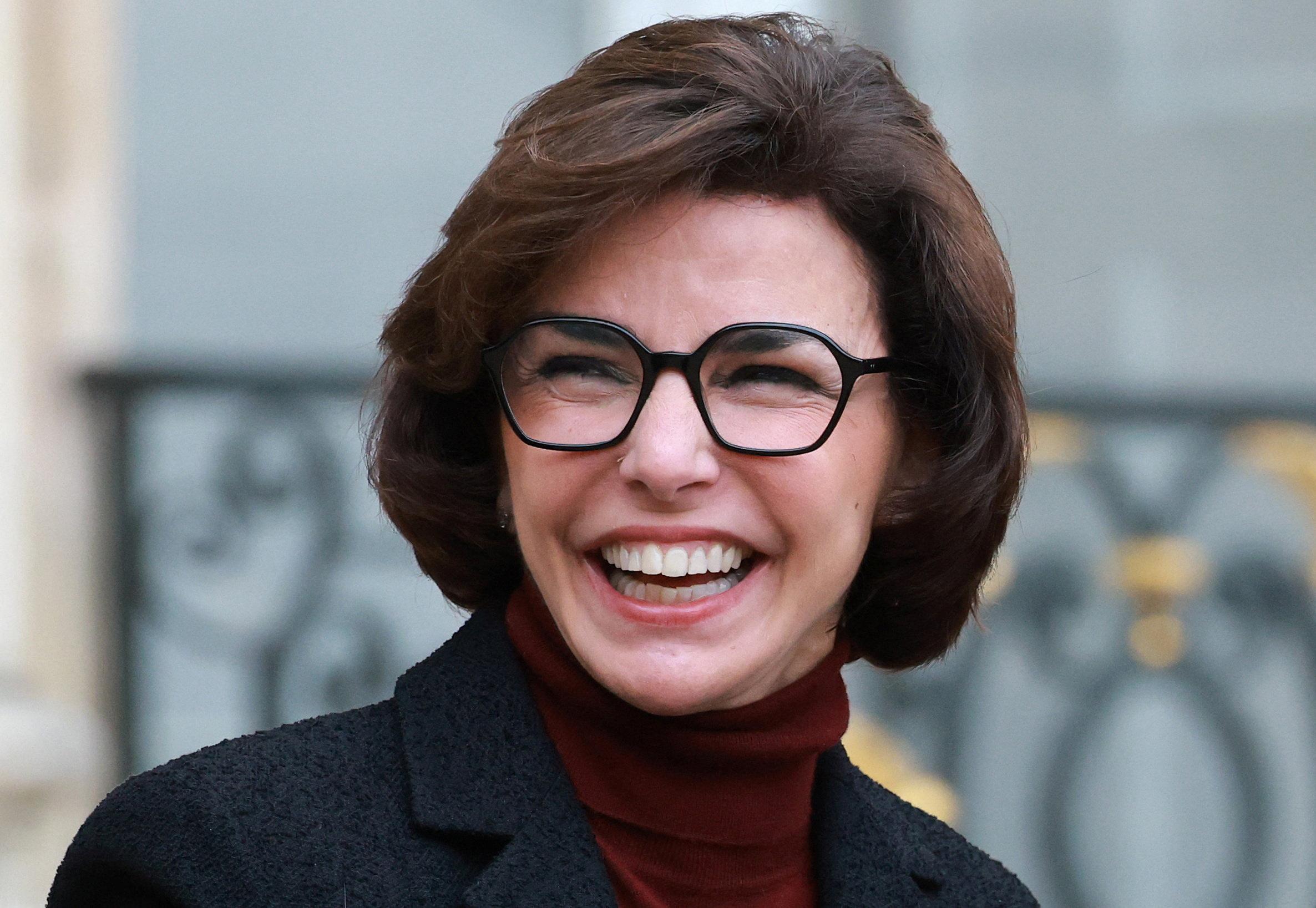 Rachida Dati lancia nove iniziative per rendere più facile la vita dei genitori di studenti a Parigi