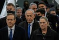 Netanyahu sfrutta i 251 rapiti del 7 ottobre per la campagna elettorale: analisi della strategia politica