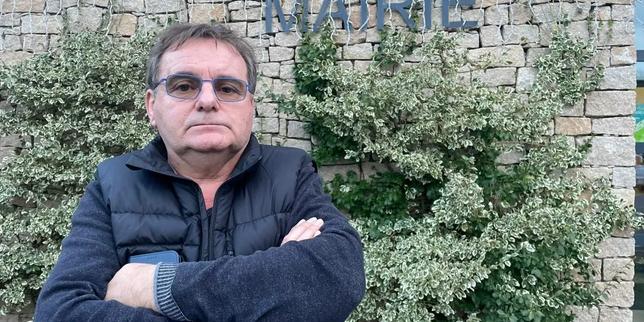 Sindaco di Augignac sospeso per un mese dopo dichiarazioni antisemite: il ministero dell'Interno opta per la sospensione anziché la revoca