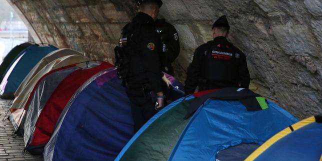 Immigrazione in Francia: l'ascesa delle famiglie e il rischio di polarizzazione politica