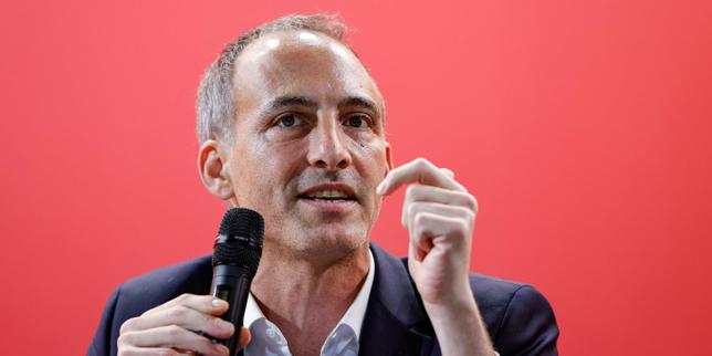 Glucksmann rifiuta la primarie della sinistra unitaria: la sfida di Place Publique alle elezioni del 2027