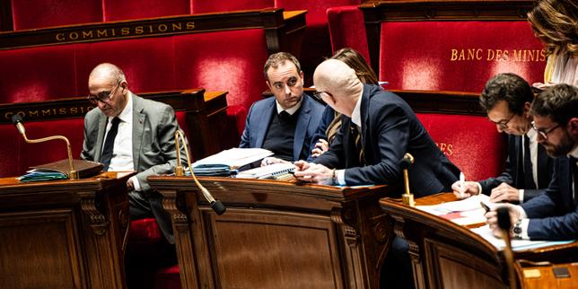Budget 2026 : Sébastien Lecornu recourt une troisième fois au 49.3, dernière étape avant l’adoption définitive du texte, attendue lundi