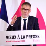 Faure: il PS si afferma al centro, sfida LFI con compromessi sul bilancio