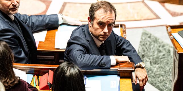 Bilancio finale: il primo ministro in bilico davanti a una mozione di censura