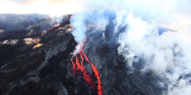 Piton de la Fournaise: magma in movimento, allerta 1 attivata e zona chiusa