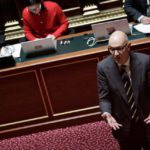 Bilancio 2026: tasse più alte per le grandi imprese e sospensione dell'aumento delle carte di soggiorno