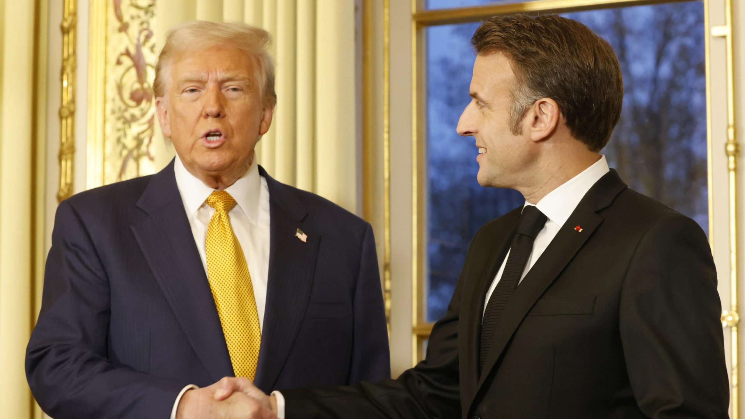 Trump supera Macron nella copertura mediatica francese: il nuovo record di interesse internazionale