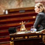 Bilancio 2026: l'Assemblea si ferma per mancanza di maggioranza, Yaël Braun‑Pivet si scusa