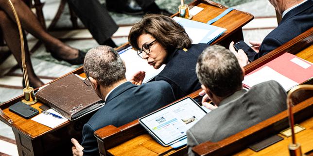 Rachida Dati evita i dibattiti elettorali di Parigi: la strategia dei social media