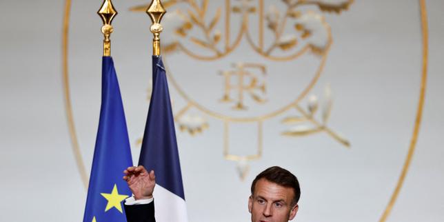 Néron à l’Elysée: la denuncia dei giornalisti contro il secondo mandato di Macron