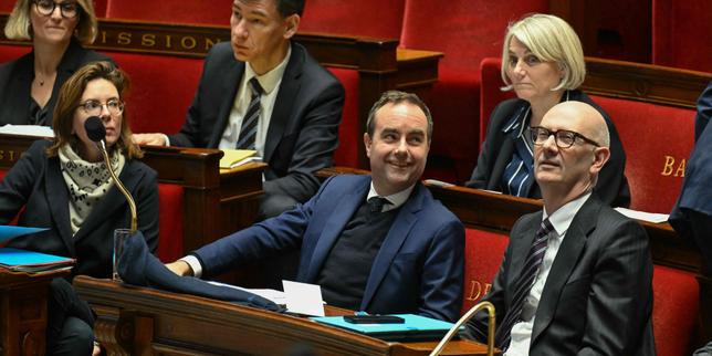 Bilancio 2026 approvato: il Parlamento francese respinge le mozioni di censura del RN e dell'UDR