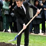 Macron propone ineligibilità per chi commette atti discriminatori: risposta alla violenza antisemitica