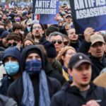 Lione: 3.200 persone si radunano per ricordare l'ucciso Quentin Deranque