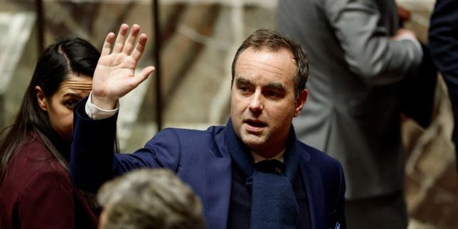 Il PM francese Lecornu vuole un cambiamento, ma le elezioni imminenti lo frenano