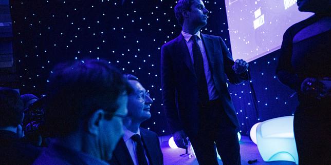 IA nelle campagne politiche francesi: il 27 % degli elettori l'uso per informarsi sui candidati