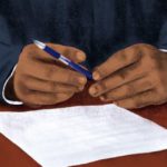 Influencer TikTok diffonde clip con funzionari fiscali: minacce e reazioni sindacali