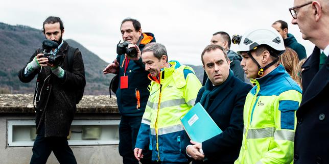 Francia: nucleare al centro, rinnovabili indispensabili nella nuova strategia energetica