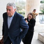 Sindaco di Cholet condannato per fuochi d'artificio lancia la candidatura alle elezioni comunali